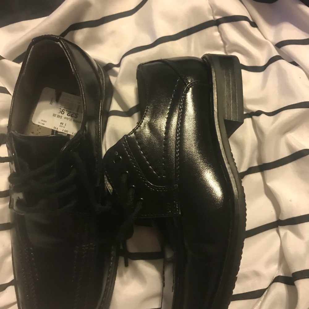 Youth boys dress shoes